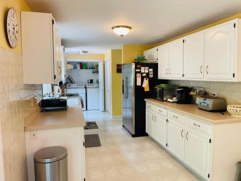 9 James Circle Mashpee MA 02649