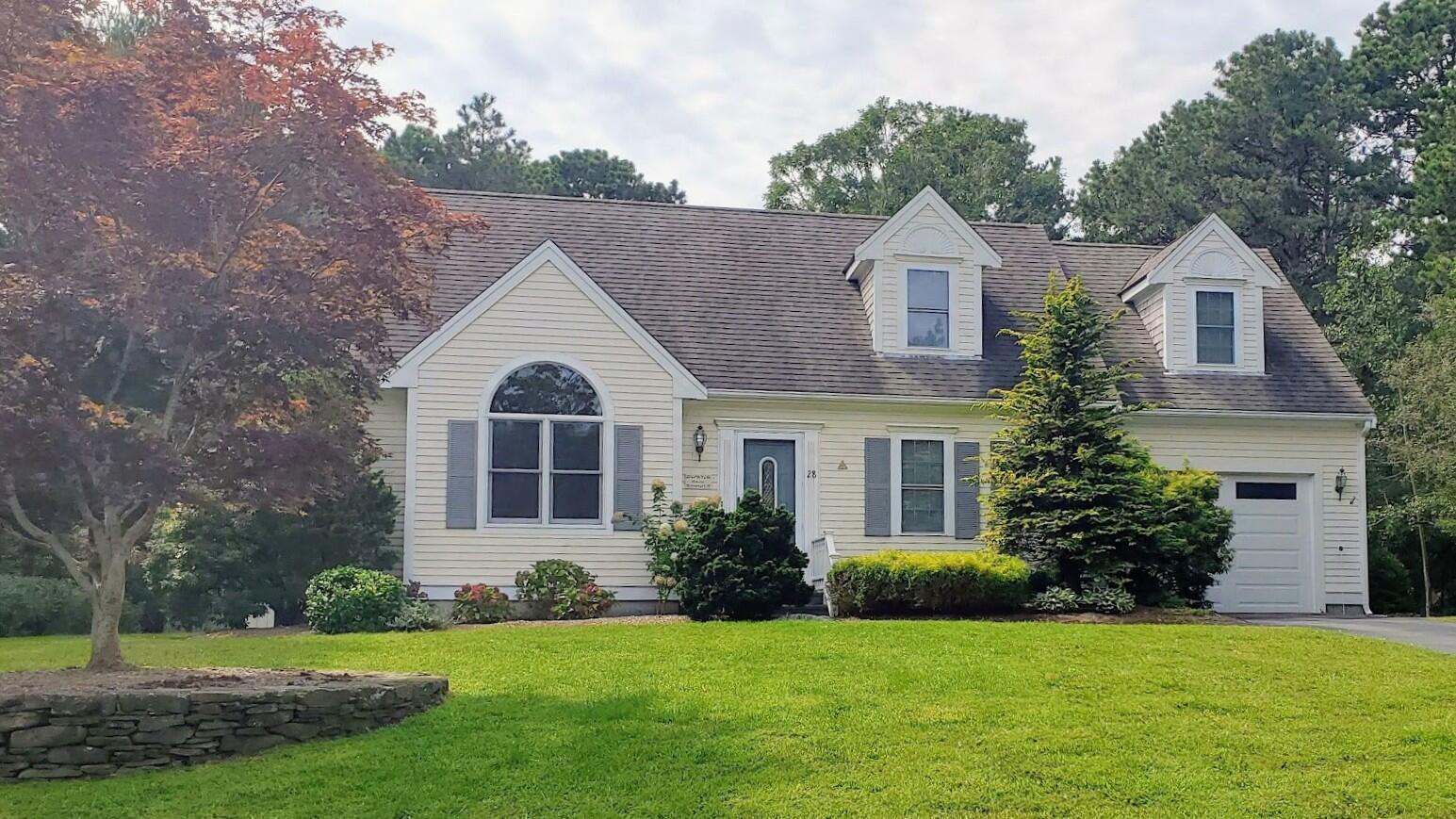 28 Quashnet Woods Drive Mashpee MA 02649