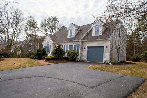 28 Quashnet Woods Drive Mashpee MA 02649