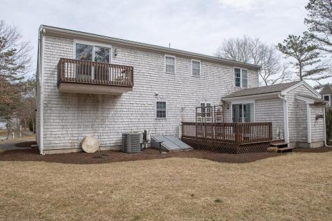 28 Quashnet Woods Drive Mashpee MA 02649