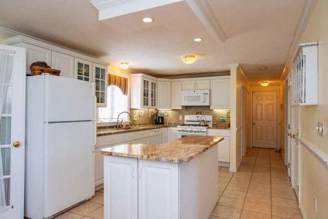 28 Quashnet Woods Drive Mashpee MA 02649