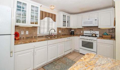 28 Quashnet Woods Drive Mashpee MA 02649