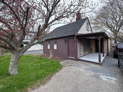 27 Pleasant Street Barnstable MA 02601
