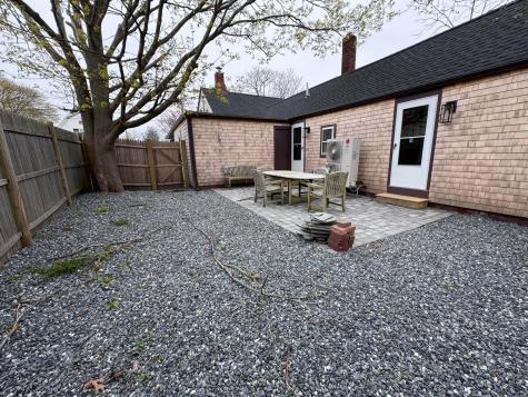 27 Pleasant Street Barnstable MA 02601