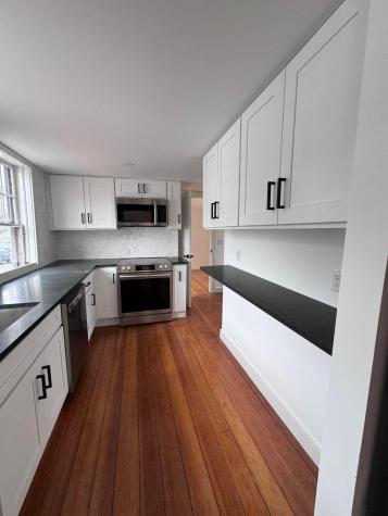 27 Pleasant Street Barnstable MA 02601