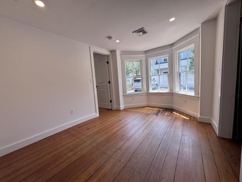 27 Pleasant Street Barnstable MA 02601