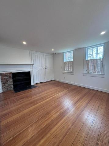 27 Pleasant Street Barnstable MA 02601