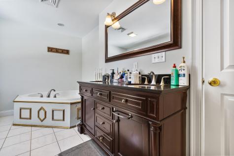 111 Sisters Circle Yarmouth Port MA 02675