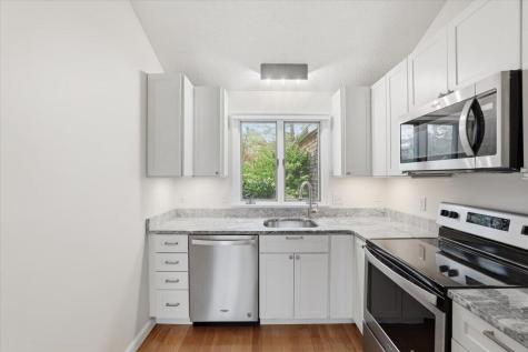 263 Seaward Falmouth MA 02536