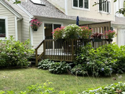 14 Pga Lane Mashpee MA 02649