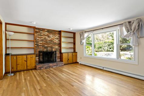37 Redlands Road MA 02540