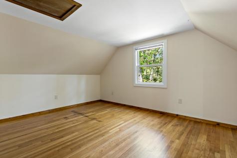 37 Redlands Road MA 02540