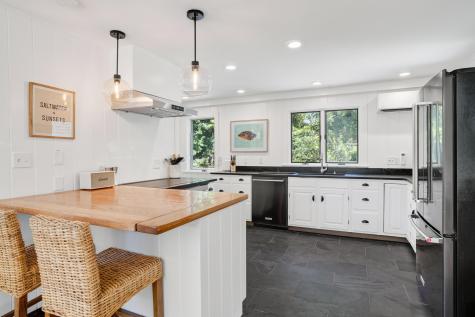 58 Munroe Avenue Oak Bluffs MA 02557