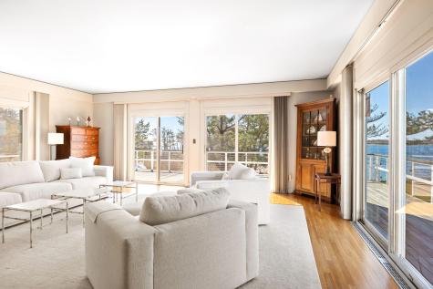 169 Penzance Road Falmouth MA 02543