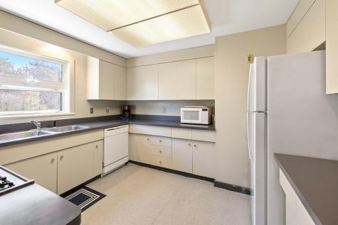 169 Penzance Road Falmouth MA 02543