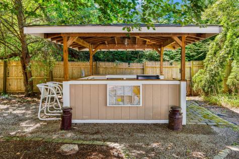 19 Rolling Acres Lane East Falmouth MA 02536