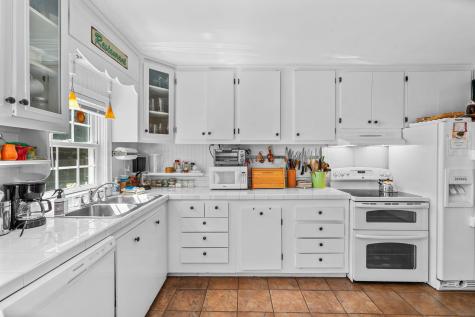 19 Rolling Acres Lane East Falmouth MA 02536
