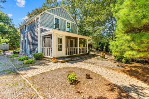 19 Rolling Acres Lane East Falmouth MA 02536