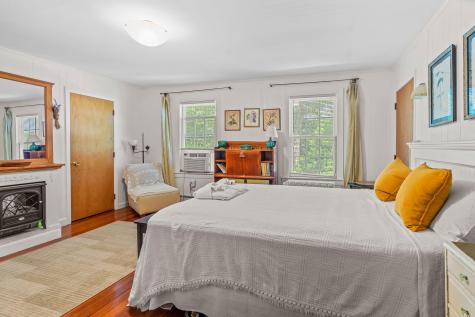 19 Rolling Acres Lane East Falmouth MA 02536