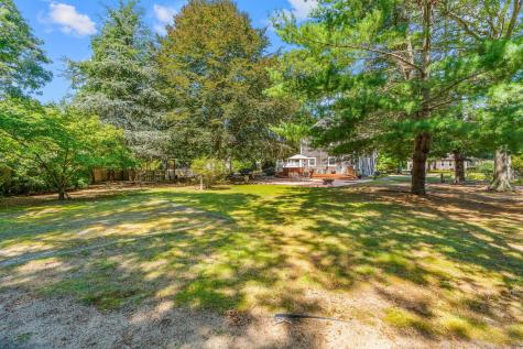 19 Rolling Acres Lane East Falmouth MA 02536