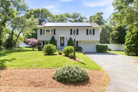 115 Knotty Pine Lane Barnstable MA 02630