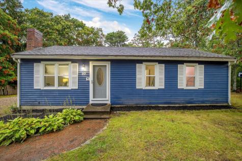 27 Avery Road Bourne MA 02559