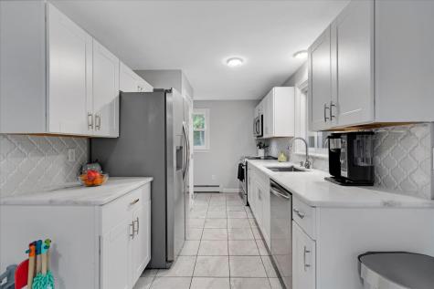 27 Avery Road Bourne MA 02559