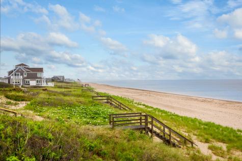 131 North Shore Boulevard Sandwich MA 02537