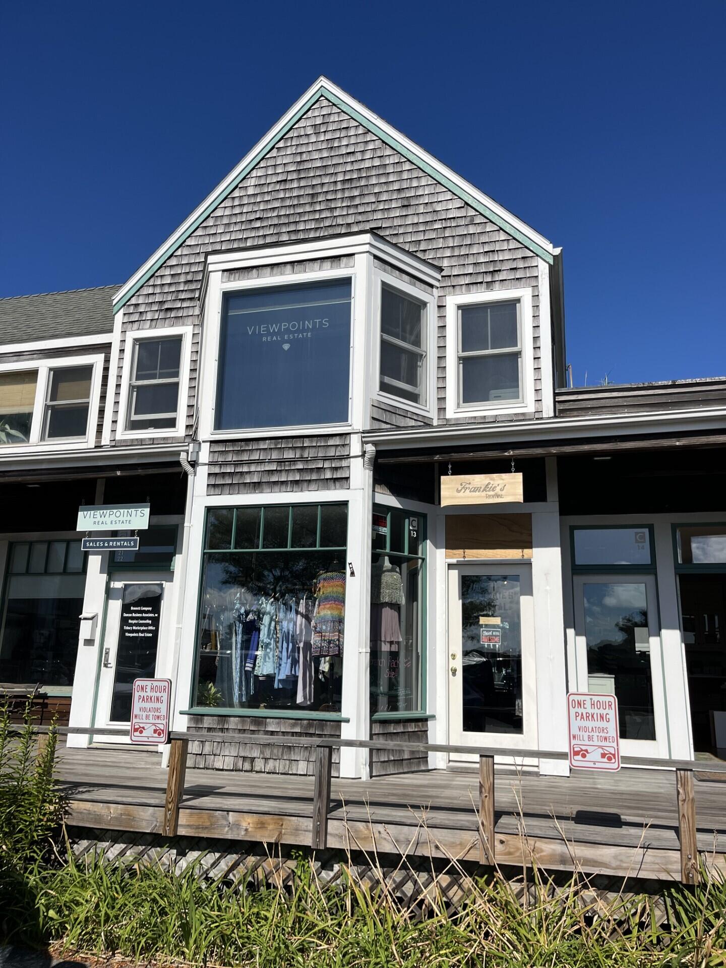 Vineyard Haven MA, 79 Beach Road, Unit 9