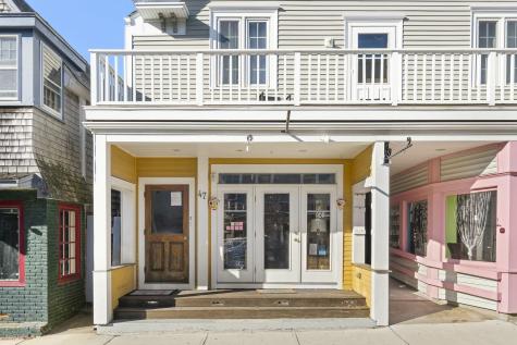 47 Circuit Avenue Oak Bluffs MA 02557