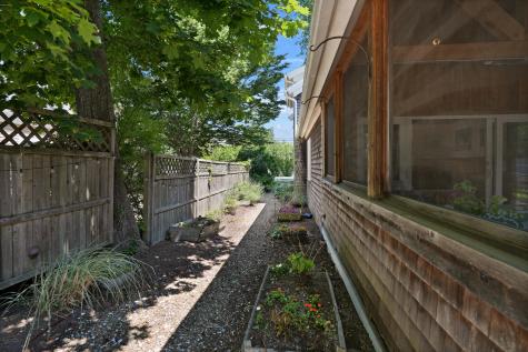 218 Upper Main Street Edgartown MA 02539