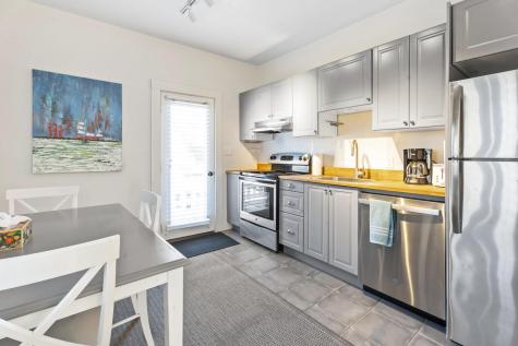 35 New York Avenue Oak Bluffs MA 02557