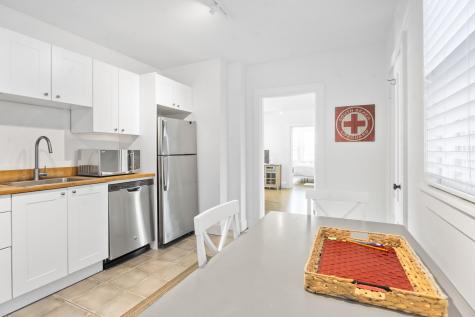 35 New York Avenue Oak Bluffs MA 02557