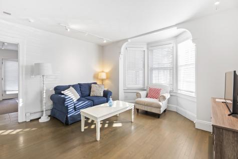 35 New York Avenue Oak Bluffs MA 02557