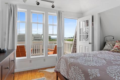 4 Canonicus Avenue Oak Bluffs MA 02557