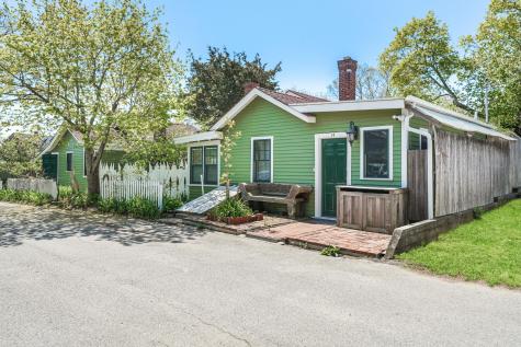 12 & 14 Maple Avenue Oak Bluffs MA 02557