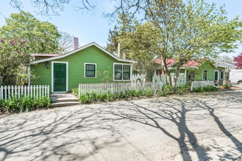 12 & 14 Maple Avenue Oak Bluffs MA 02557