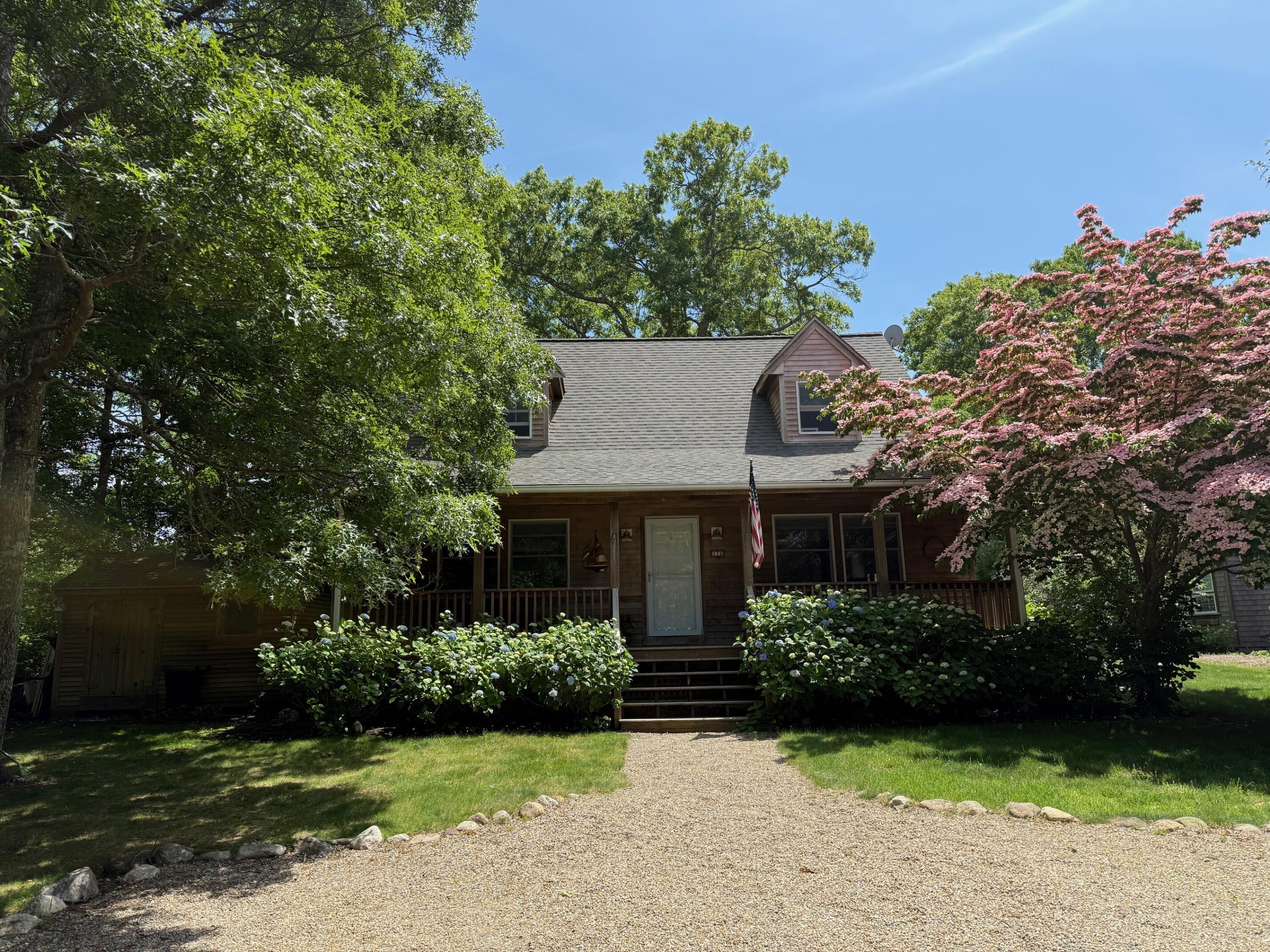 112 West Spring Street Vineyard Haven MA 02568