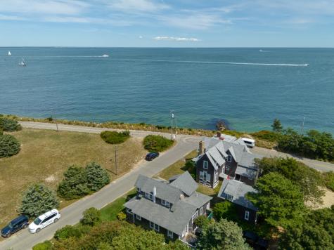 6 Brewster Avenue Oak Bluffs MA 02557
