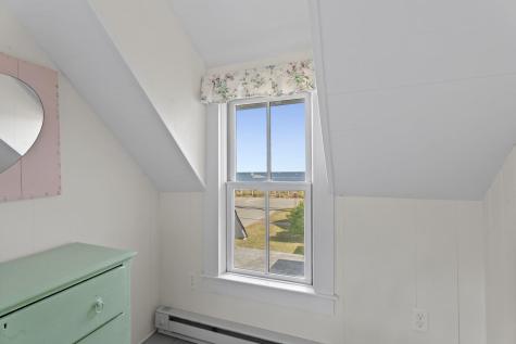 6 Brewster Avenue Oak Bluffs MA 02557