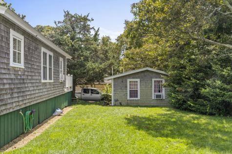 6 Brewster Avenue Oak Bluffs MA 02557
