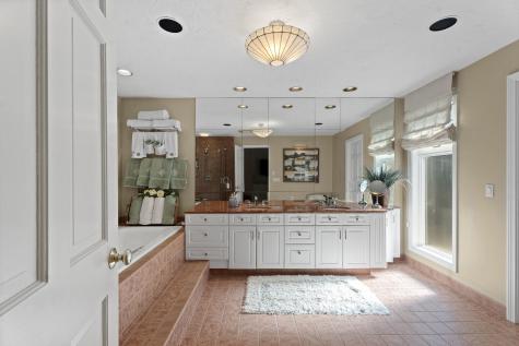 7 South Meadow Lane Oak Bluffs MA 02557