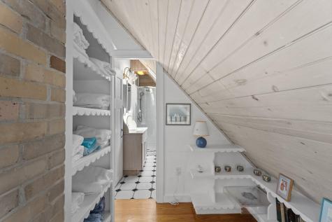 311 East Chop Drive Oak Bluffs MA 02557