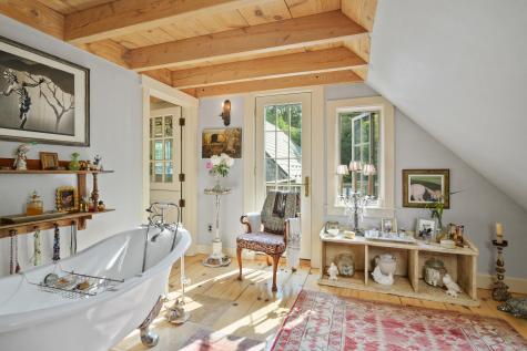 157 Ben Chase Road West Tisbury MA 02575