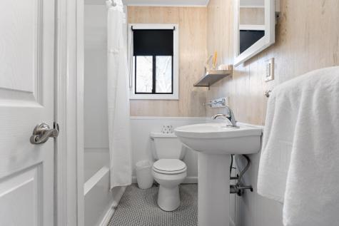 160 Bernard Circle Vineyard Haven MA 02568