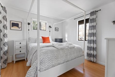 160 Bernard Circle Vineyard Haven MA 02568