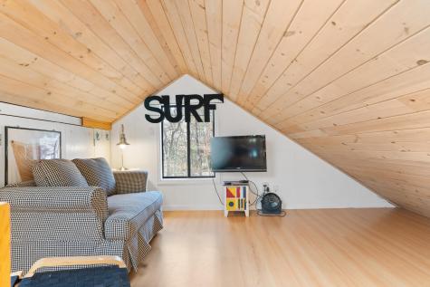 160 Bernard Circle Vineyard Haven MA 02568