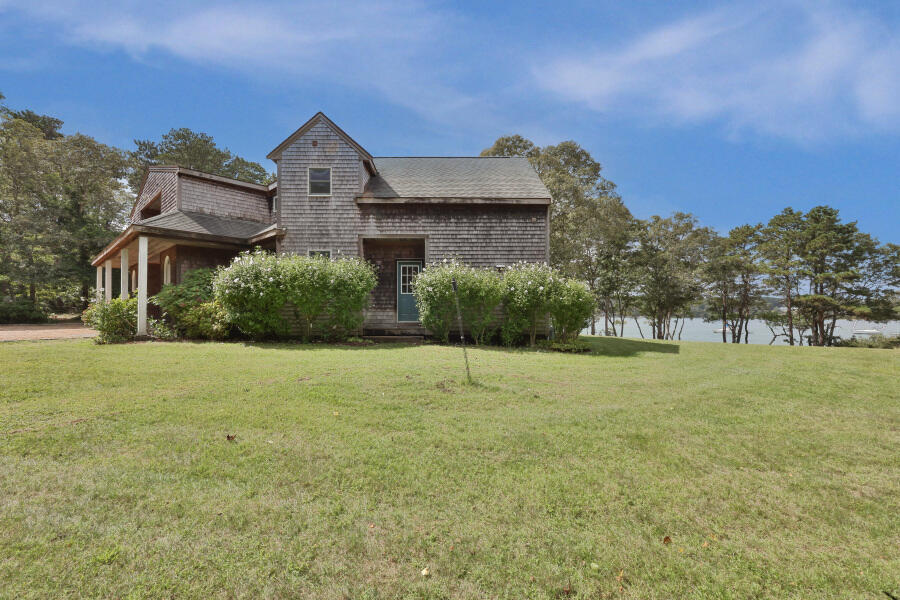 267 Barnes Road Oak Bluffs MA 02557