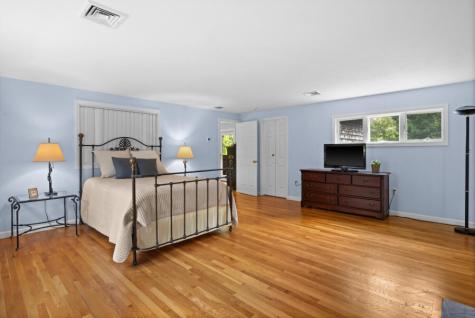 267 Barnes Road Oak Bluffs MA 02557