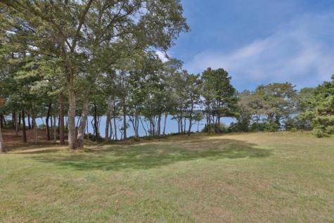 267 Barnes Road Oak Bluffs MA 02557